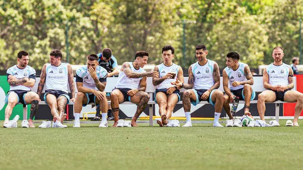 Las dudas que tiene Lionel Scaloni en la formación de la Argentina para el trascendental duelo ante Austria por el Mundial