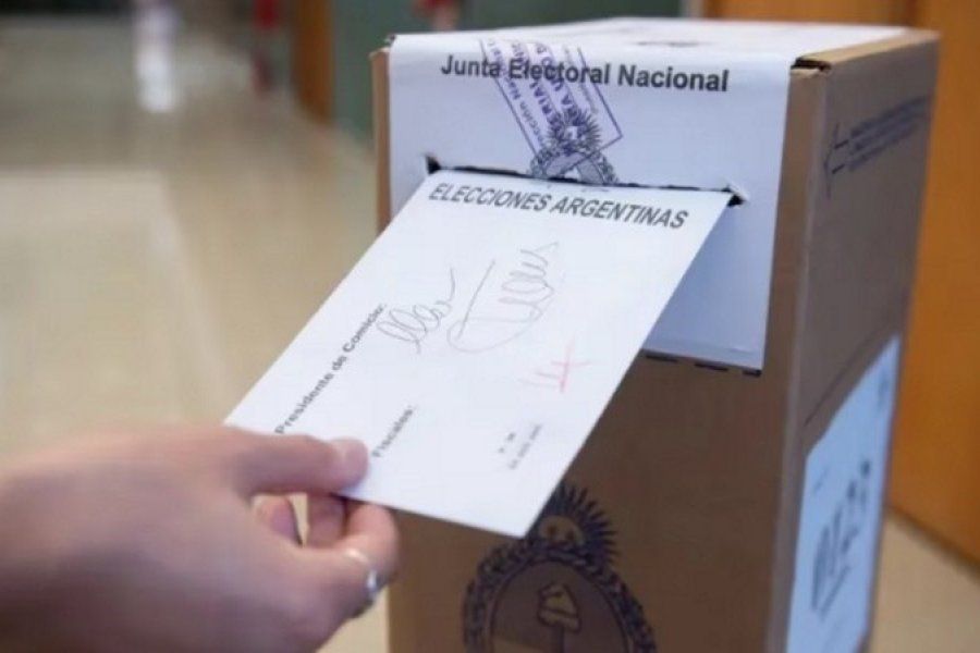 Cuántos votos necesitan los candidatos a presidente para ganar en primera vuelta y en qué escenarios habría balotaje