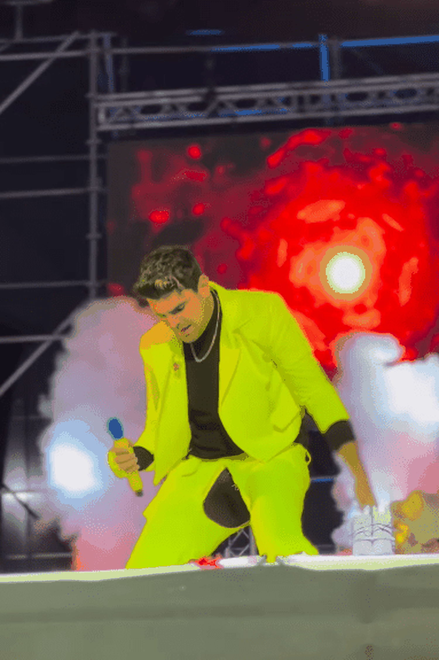 Jonathan Moly continuó como si nada su presentación en la Orquídea. Foto Instagram