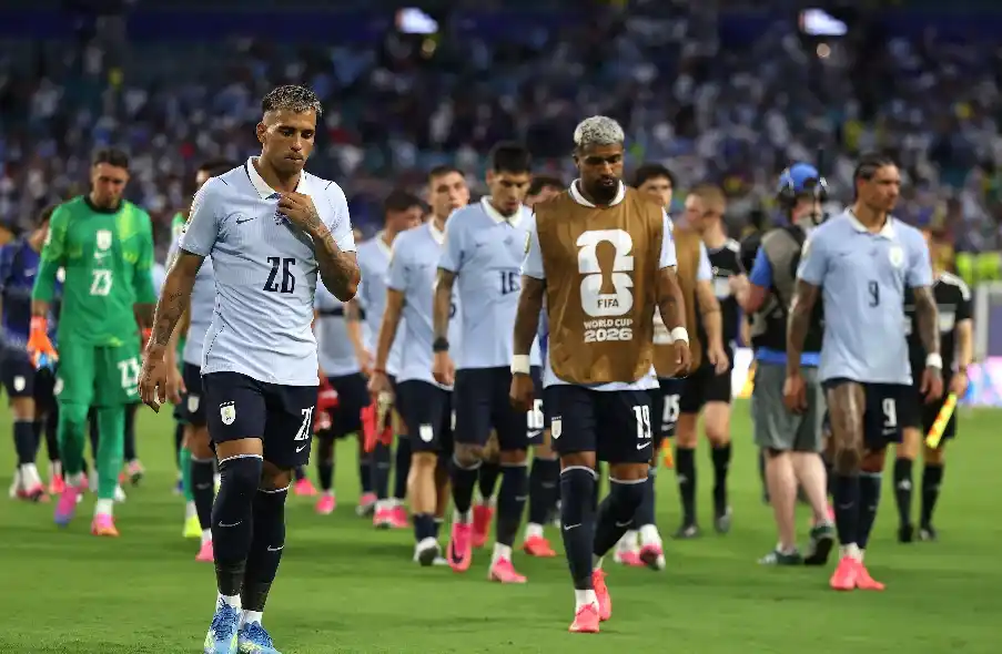 Uruguay se enfrenta con España, en busca de la clasificación a 16avos de final en el Mundial