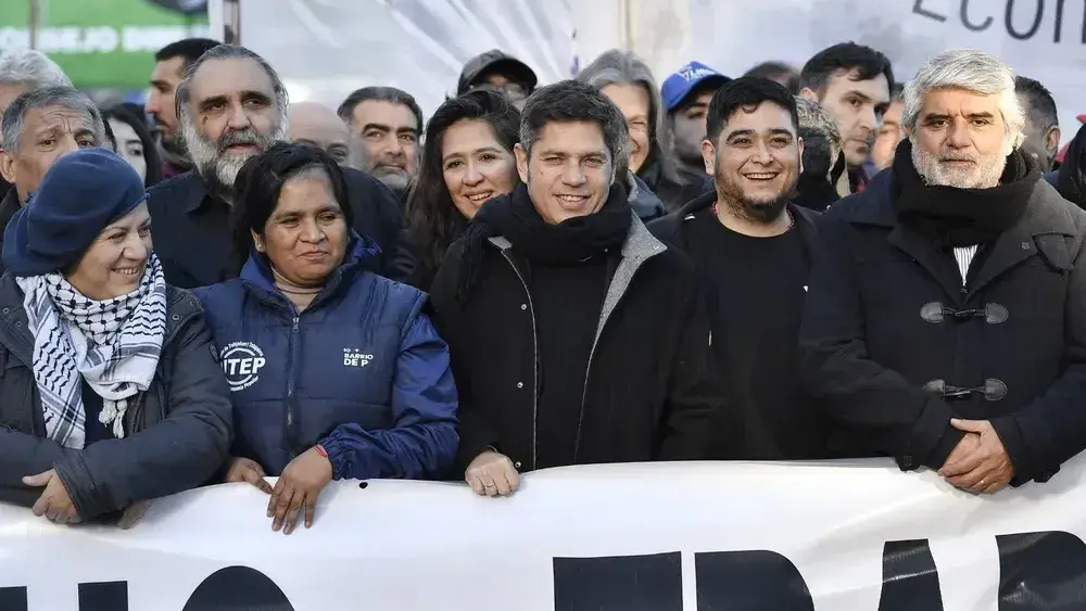Axel Kicillof participó de la peregrinacion por el Día de San Cayetano.