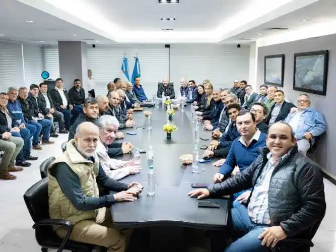 Fuerte respaldo de intendentes al Modelo 
Formoseño ante los intentos de intervención