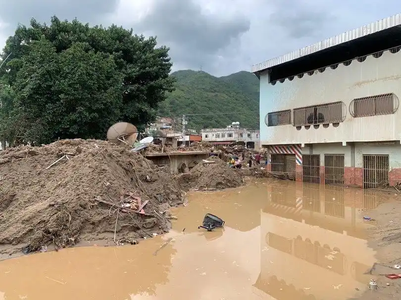 ¡AYUDA HUMANITARIA! Comisión de la ONU visita afectados por el deslave en Las Tejerías