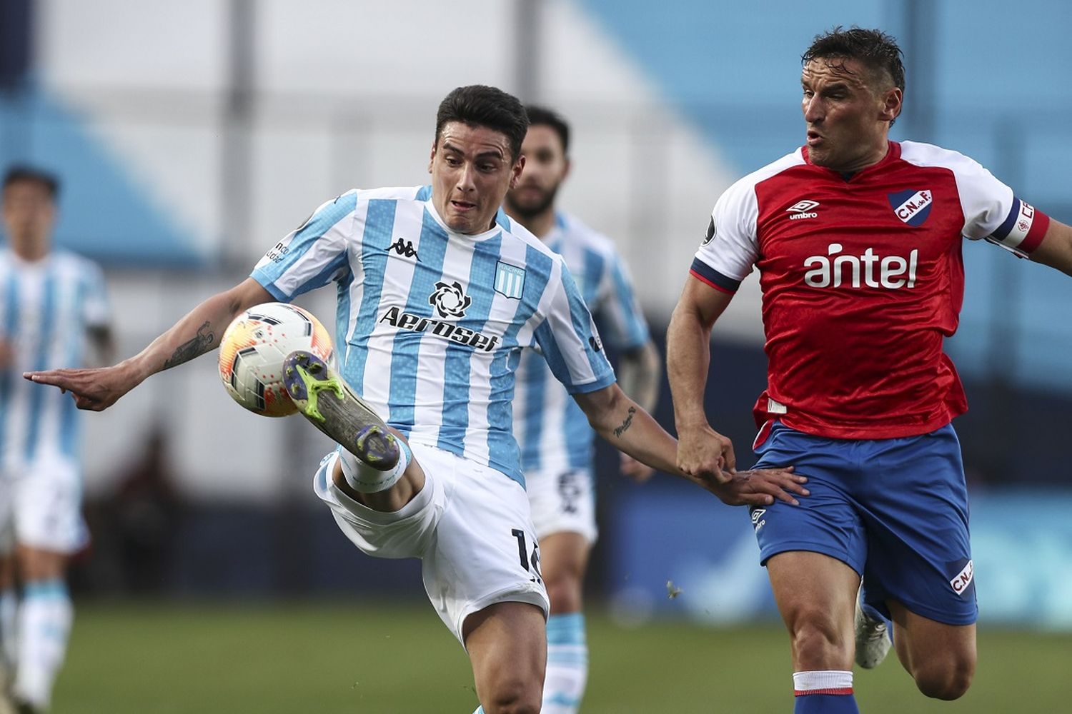 En la vuelta de la Copa, Racing perdió de local ante Nacional de Montevideo