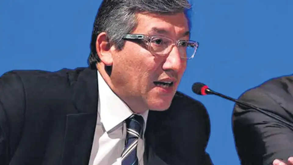 Procesaron a un fiscal general acusado de violar a su ex novia