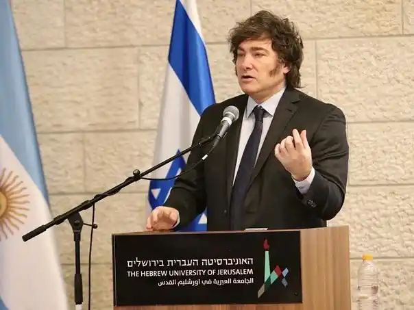 milei en la universidad