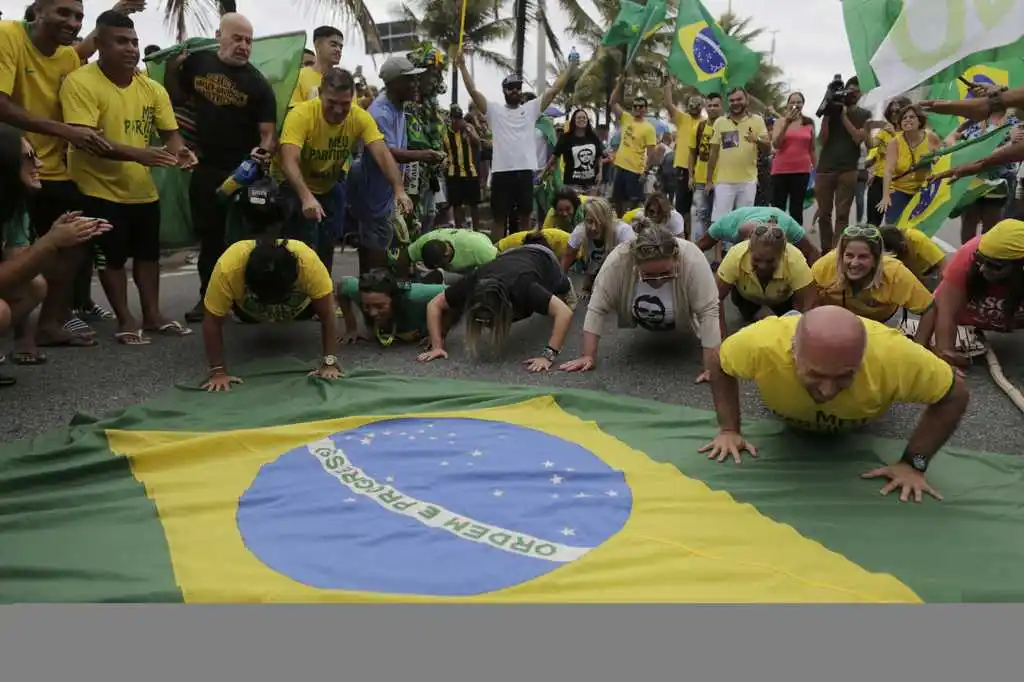 El conductor de Latinoamérica giró a la derecha