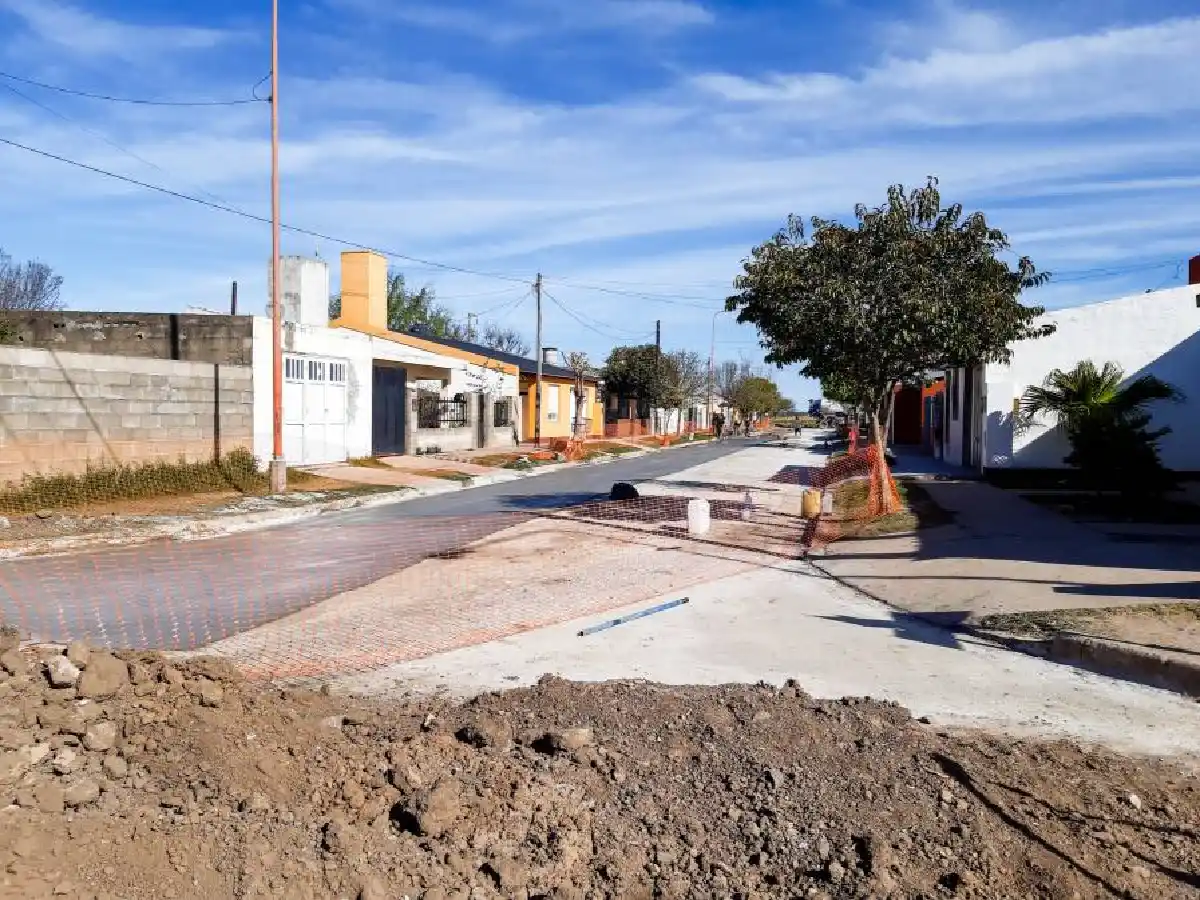 La Francia cierra el año con 15 cuadras de pavimento y más de 20 viviendas entregadas      