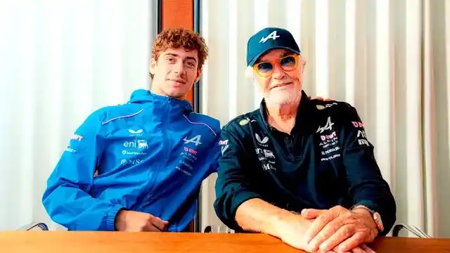 Franco Colapinto junto a Flavio Briatore, su mentor en Alpine.