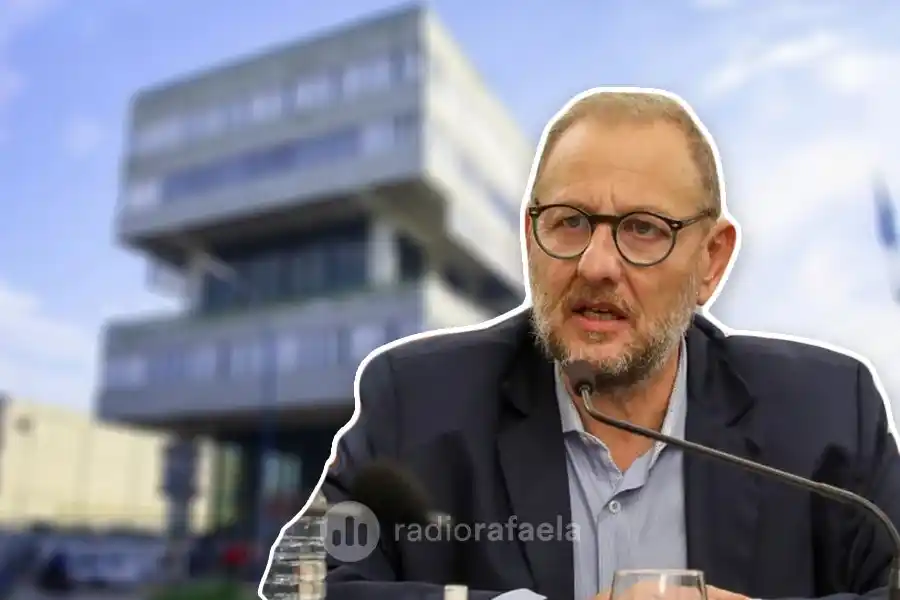 Marcos Corach duro con Viotti: Compran dólares y enfrentan la crisis a tarifazos