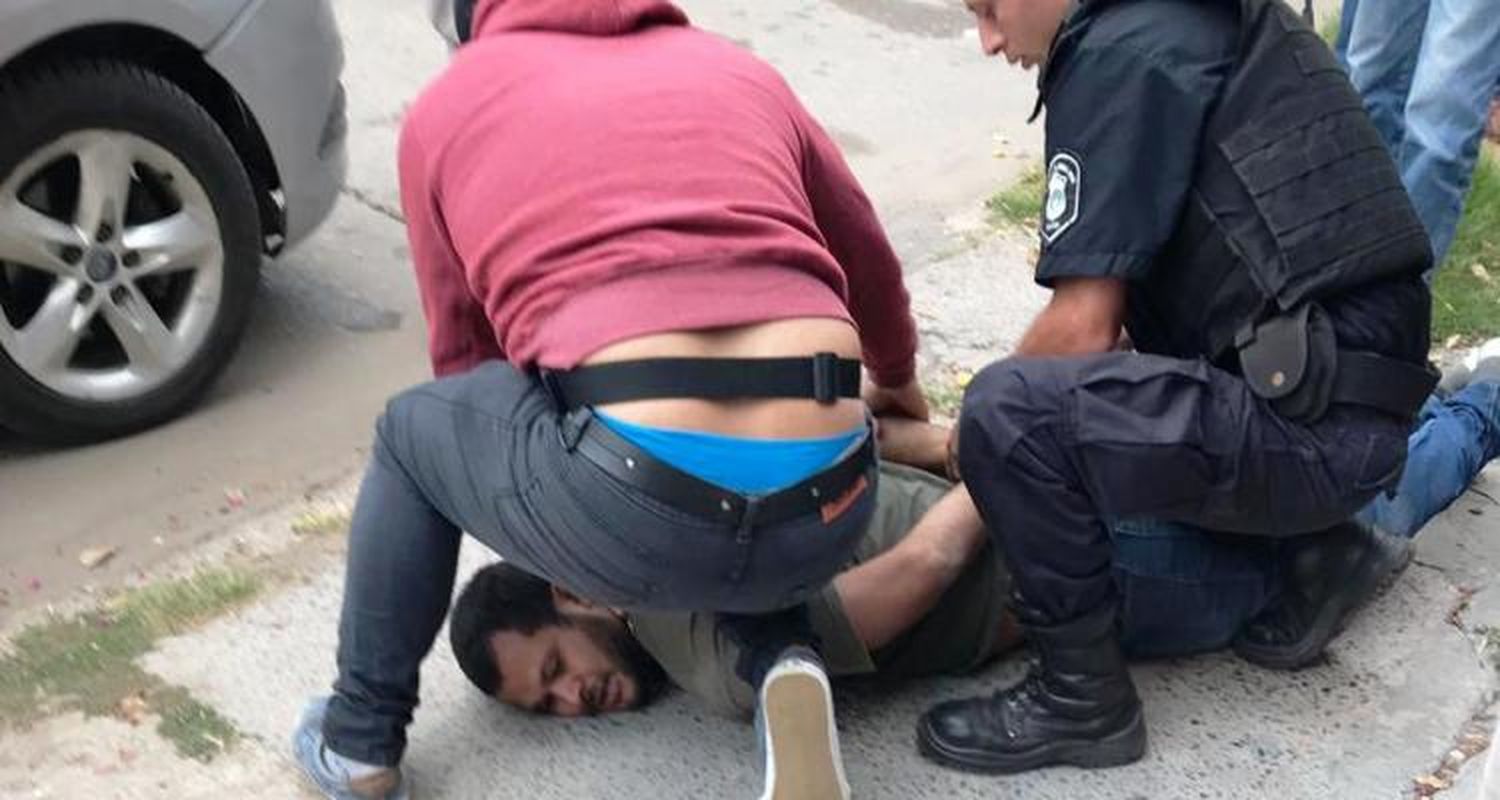 Detuvieron a venezolano que intentó robar una moto en el centro