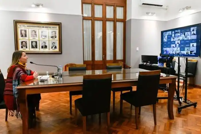 Stratta en el festejo virtual del cincuentenario de la UCU