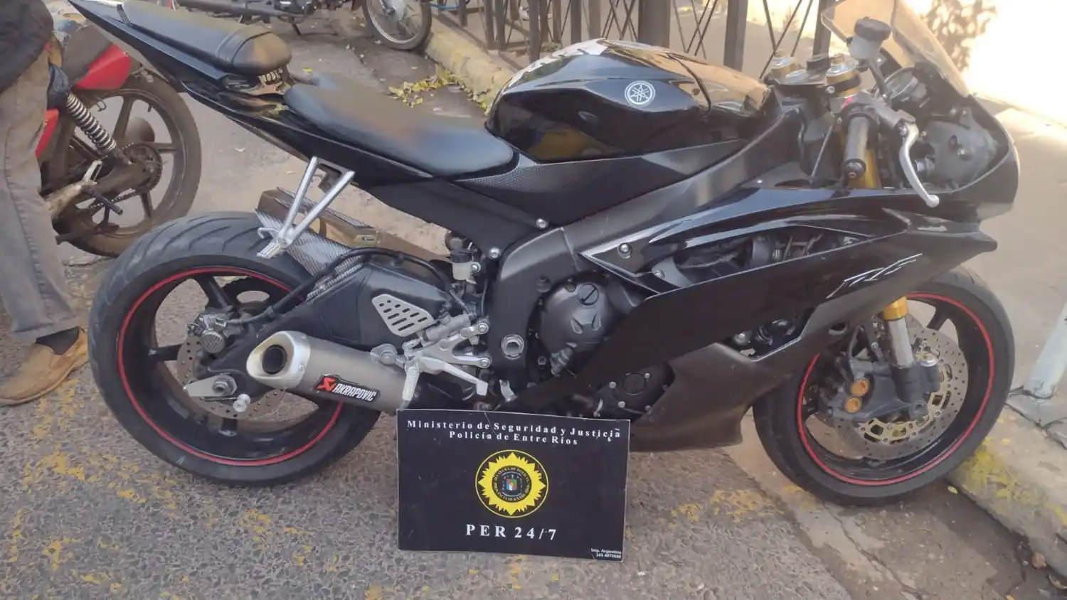 En el centro: secuestran motocicleta por documentación adulterada