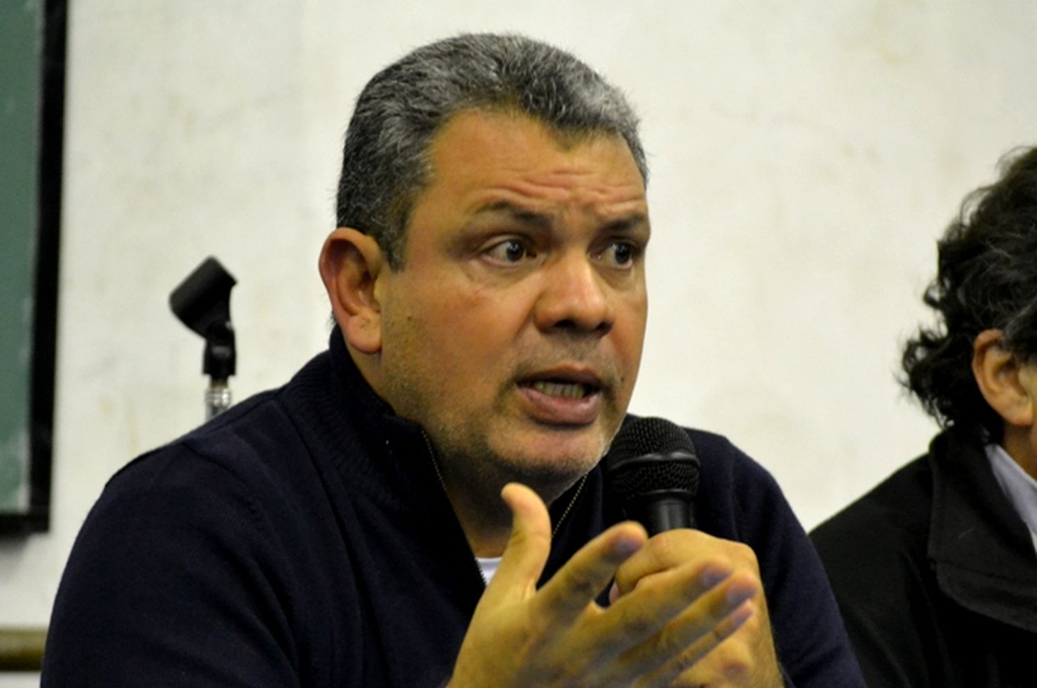 San Fernando: Desde Cumplir aseguran que "la gente ve a Massa como alguien que cambia de color permanentemente"
