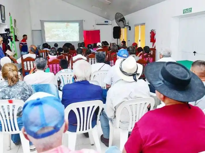 Casa de la Solidaridad: los adultos 
mayores disfrutan de las tardes de cine