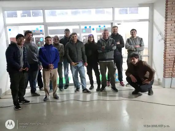 Trabajo conjunto : la DDE y cooperadoras impulsan mejoras en las escuelas