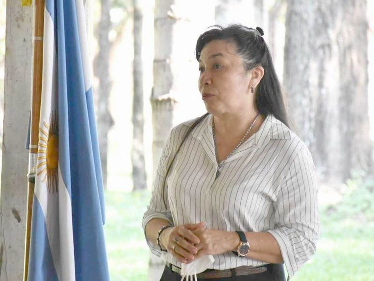 Ayala: “Tengo 34 años de carrera docente 
y me la están pisoteando, tirando a la basura”
