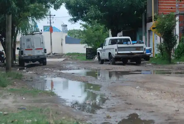 Colombo y Bolevard De León se encuentra intransitable
