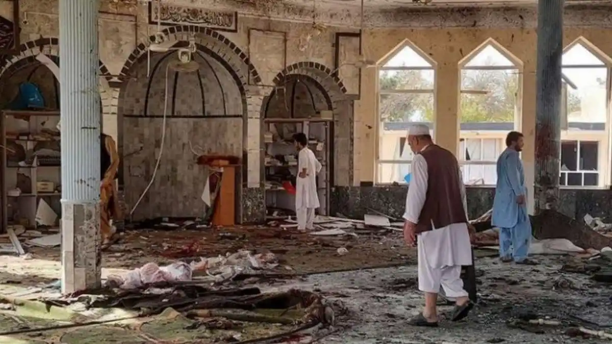 Explosión en una mezquita de Afganistán: al menos 33 muertos