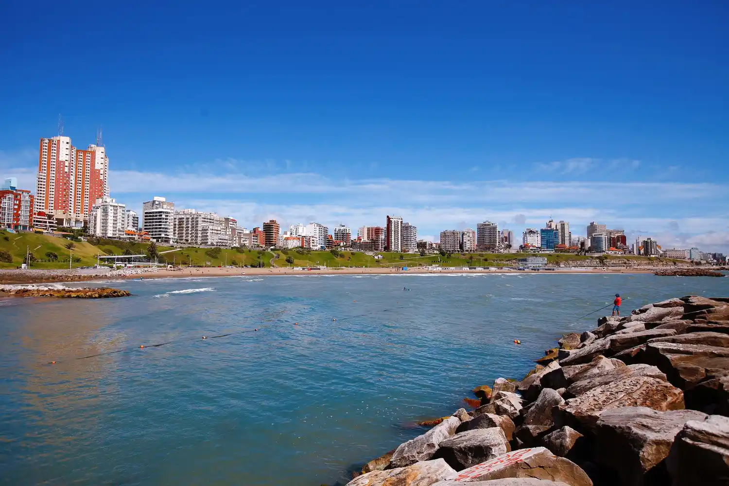 Mar del Plata: El último fin de semana largo los turistas gastaron 700 millones de pesos
