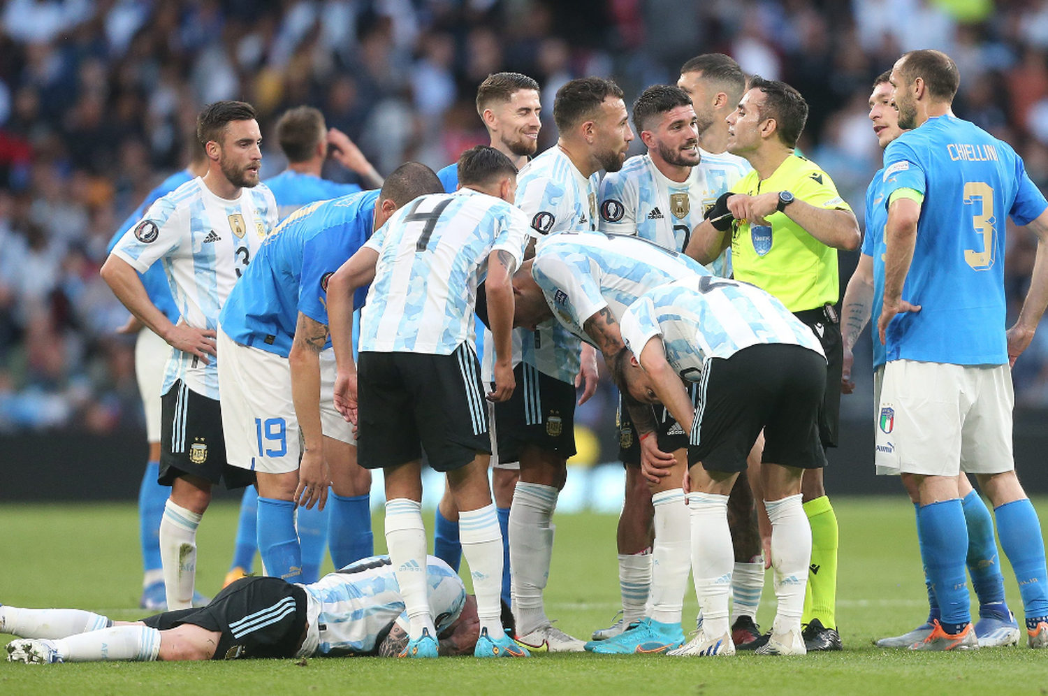 El árbitro chileno Piero Maza será el encargado de impartir justicia en el encuentro de Argentina ante Canadá, por la semifinal de la Copa América.