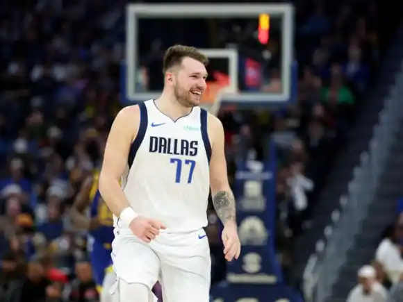 Luka Dončić se une a los Lakers en un traspaso histórico en la NBA
