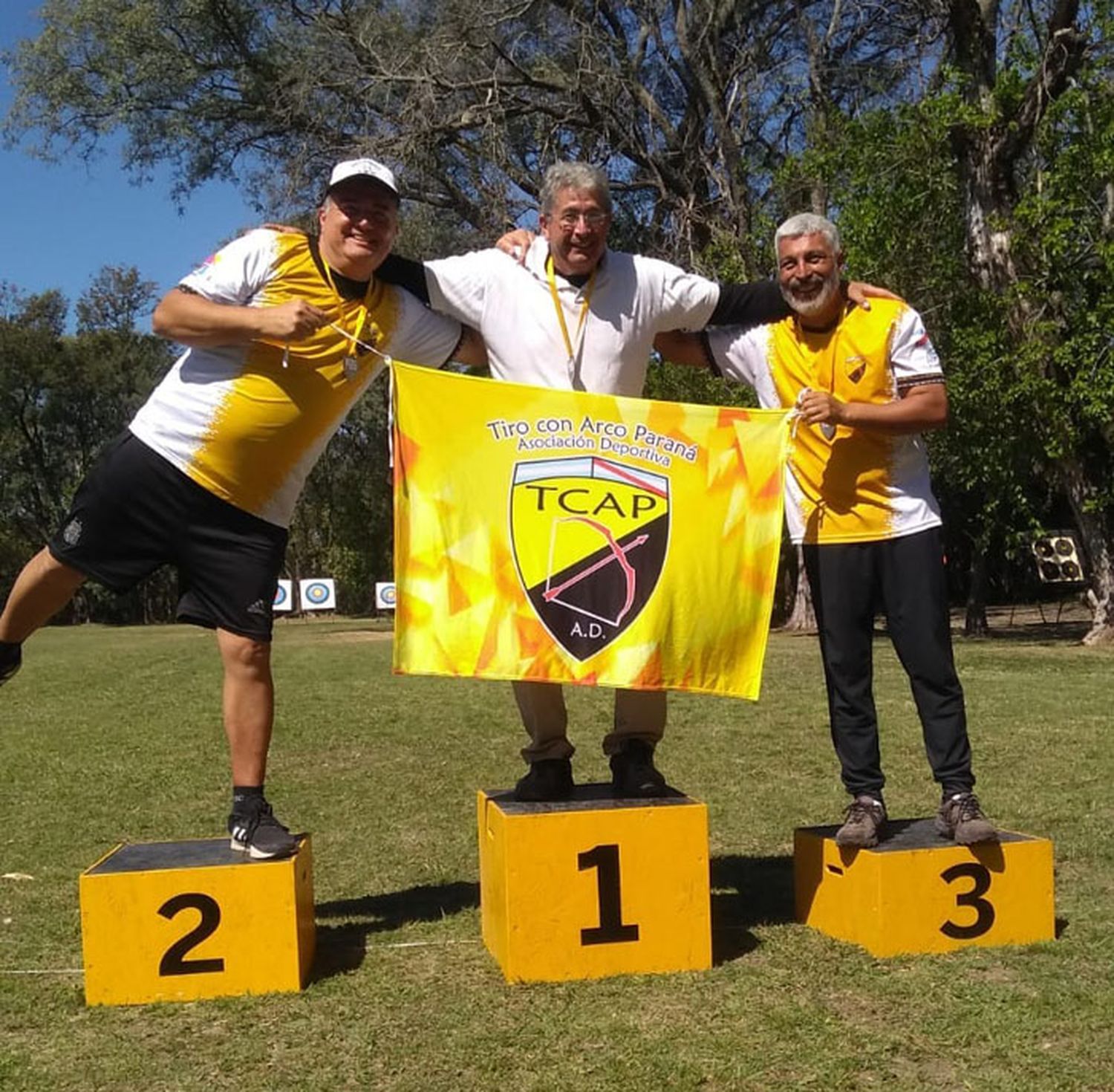 Héctor Bruno ganó en Paraná en un final emotivo