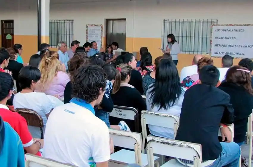 Hasta el 30 de junio podrán inscribirse al FinES quienes deseen terminar la secundaria