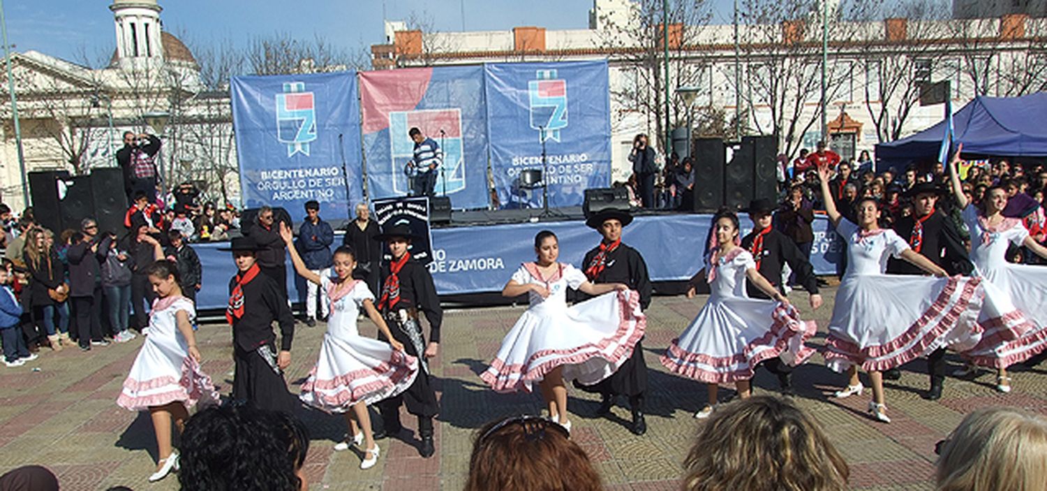 Vecinos de Lomas de Zamora celebrarán el 9 de Julio en Plaza Grigera