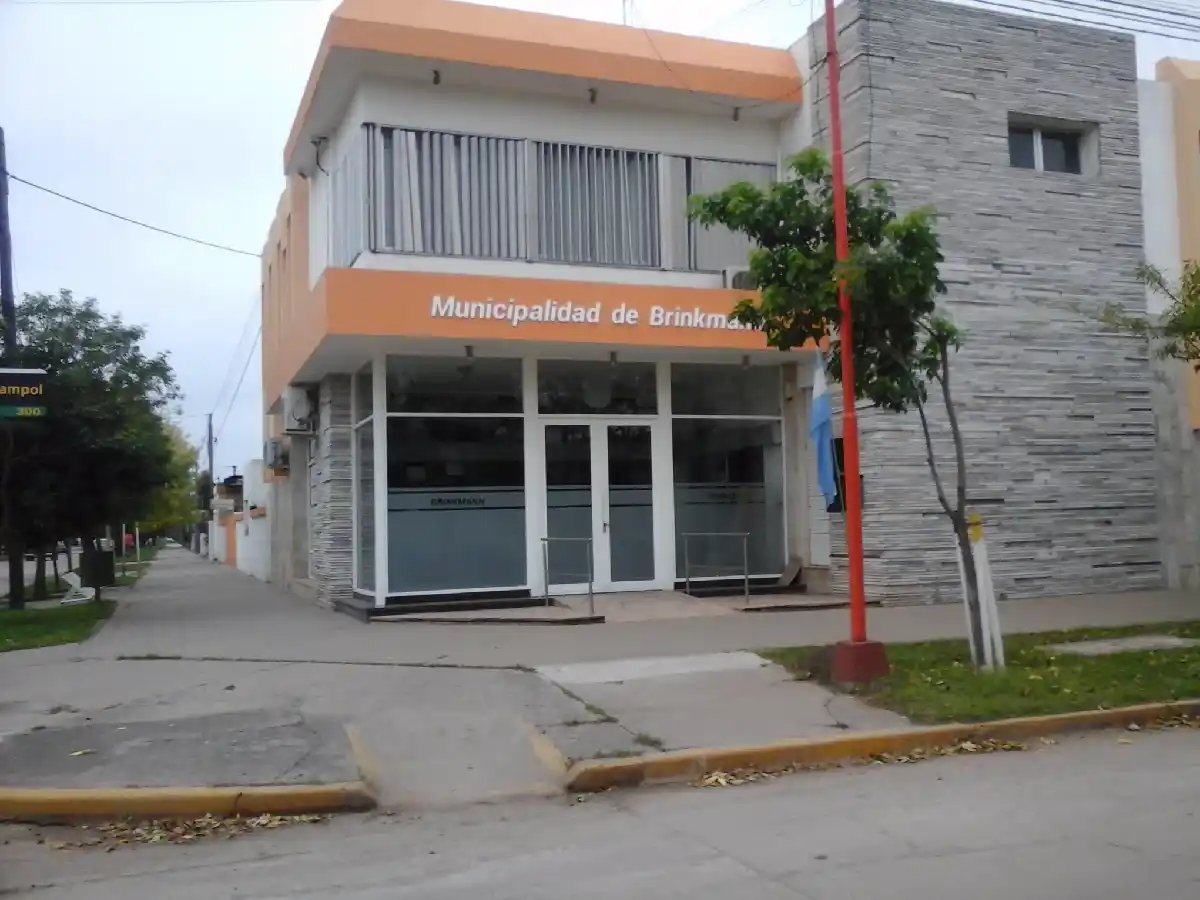 En Brinkmann por el coronavirus, ya rige el receso administrativo municipal 