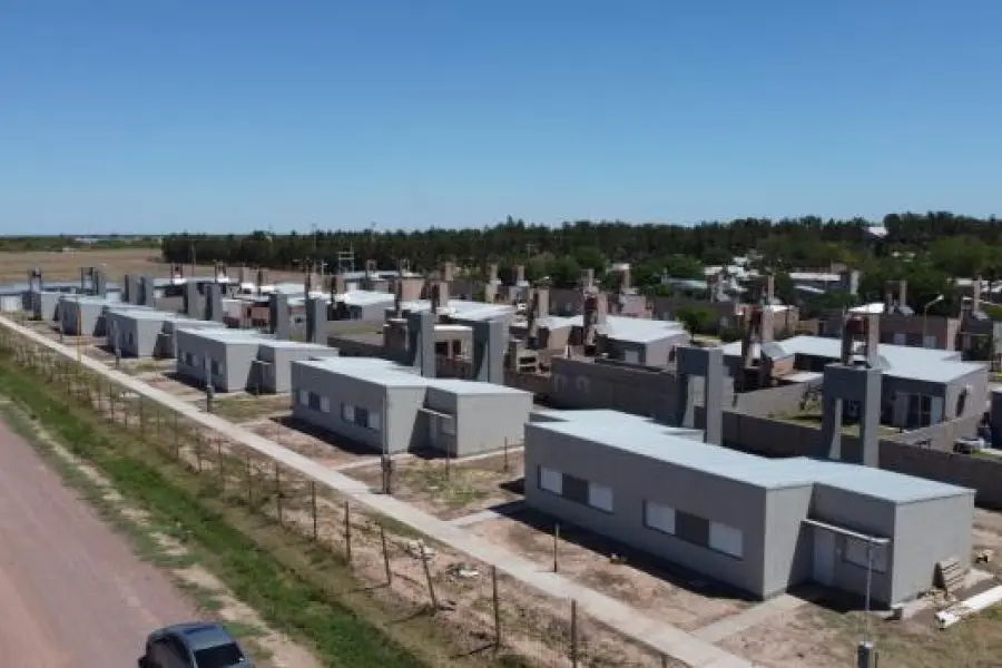 Sortearon 45 viviendas para familias de Tostado