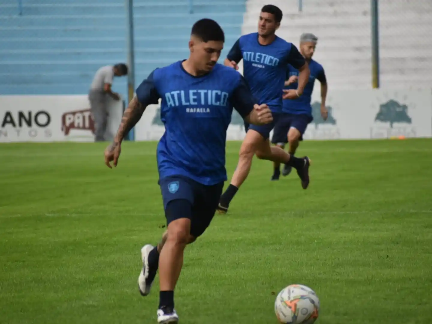 La Crema recibe a Sol de América y defiende la cima de la Zona 4. Foto:Prensa AR