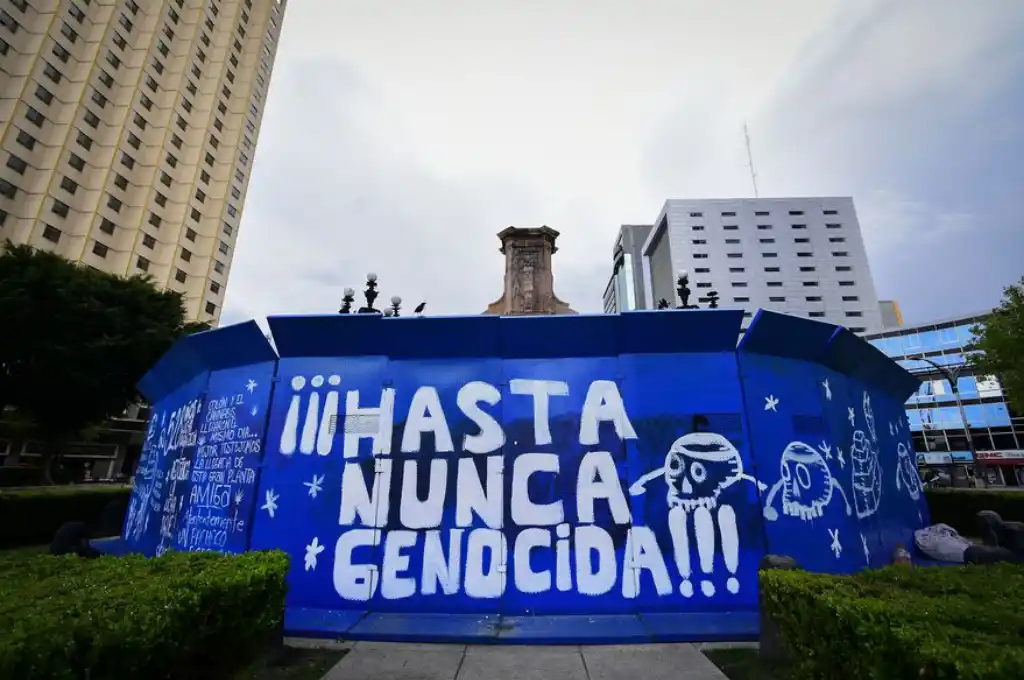 México: reemplazan una estatua de Cristóbal Colón por una mujer indígena