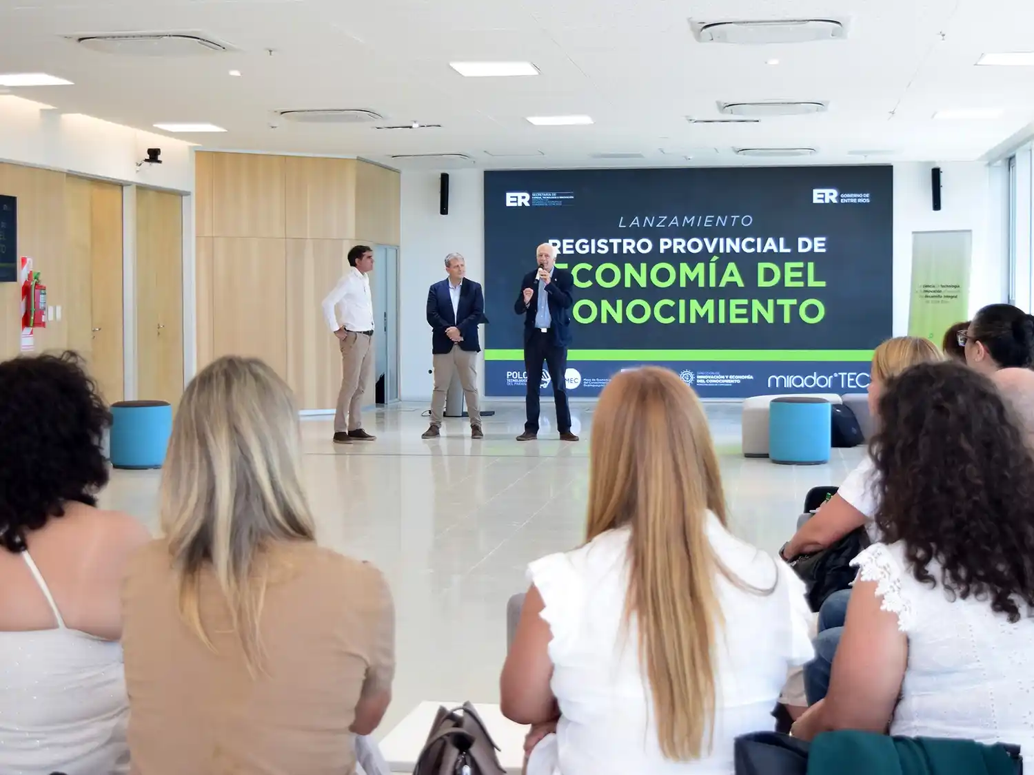 Con ventajas competitivas, el gobierno impulsa a las empresas de la economía del conocimiento