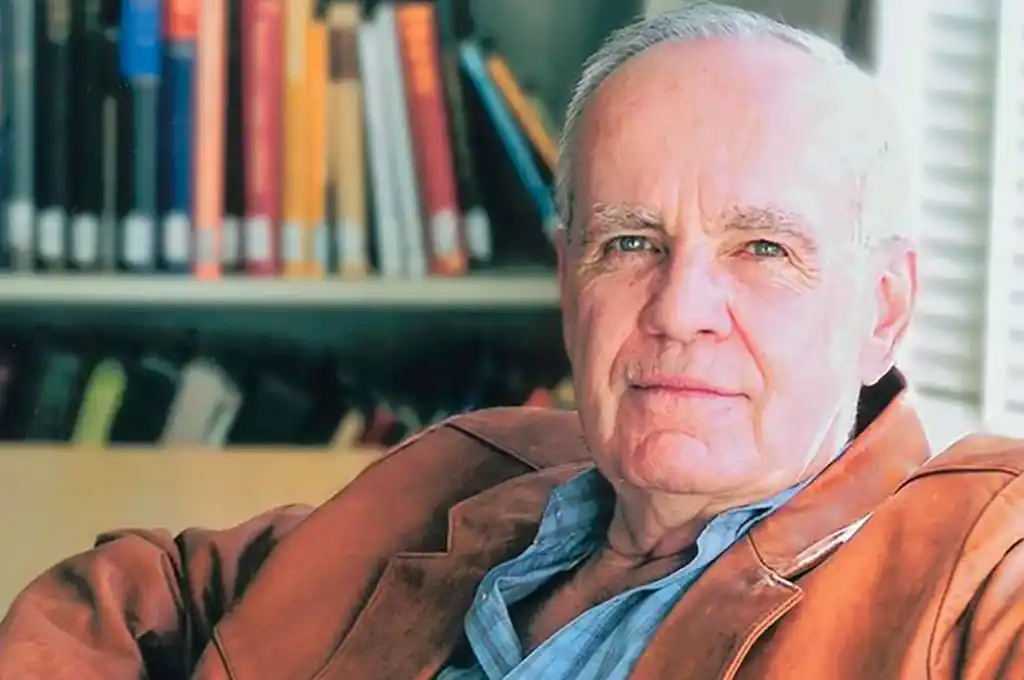 Murió el escritor Cormac McCarthy a los 89 años