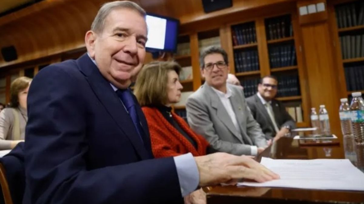 Edmundo González inicia gira latinoamericana para buscar apoyo entre mandatarios
