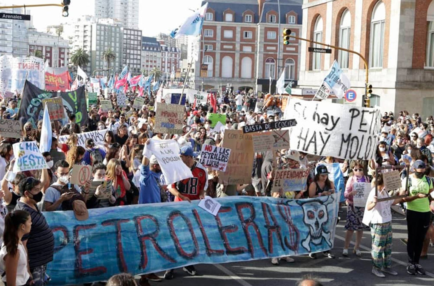 La Asamblea por un Mar Libre de Petroleras le contestó al Gobierno: "Nos tratan de ignorantes, desinformados o extremistas"