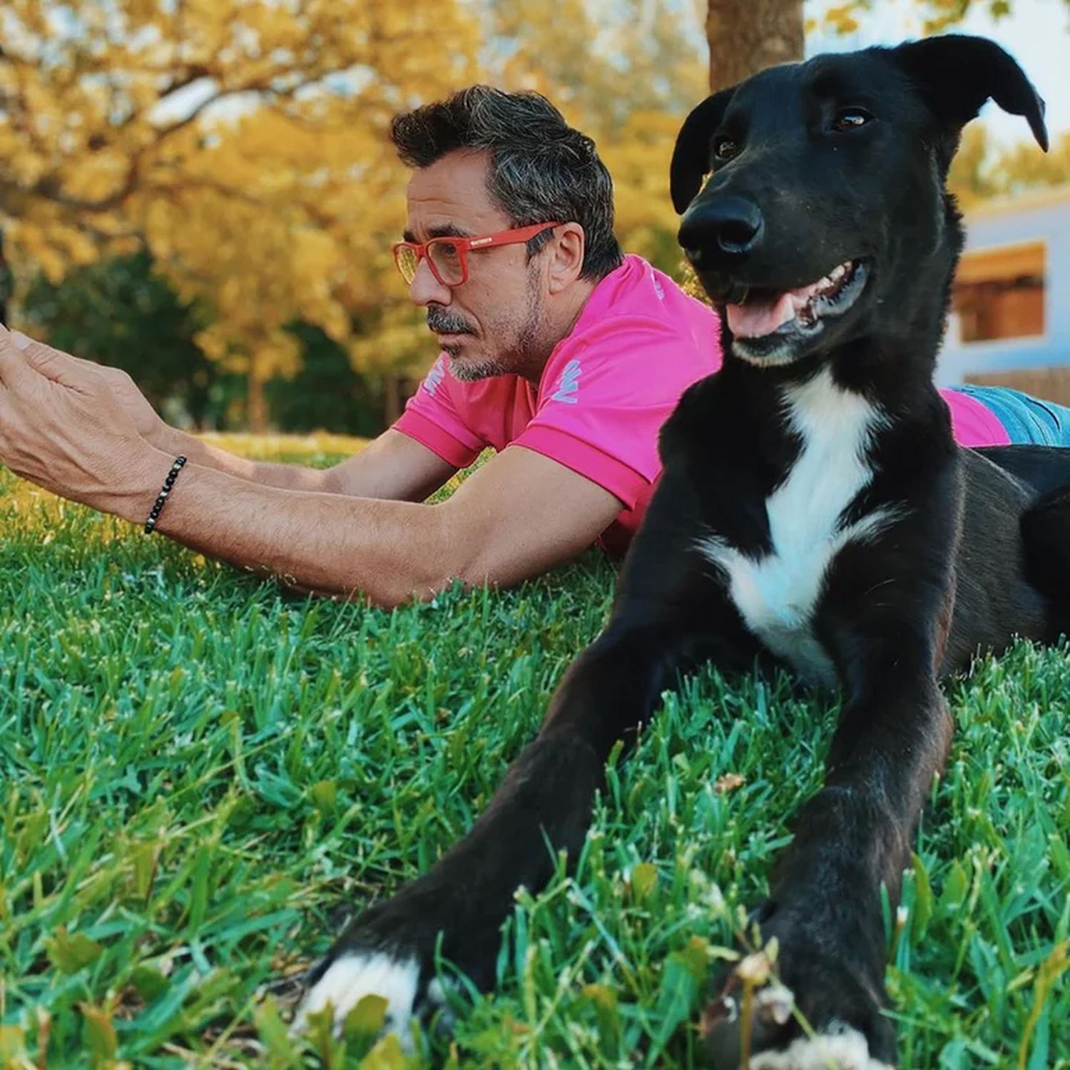 La nueva vida de Pablo Granados: cerca de la naturaleza, con sus perros y su huerta
