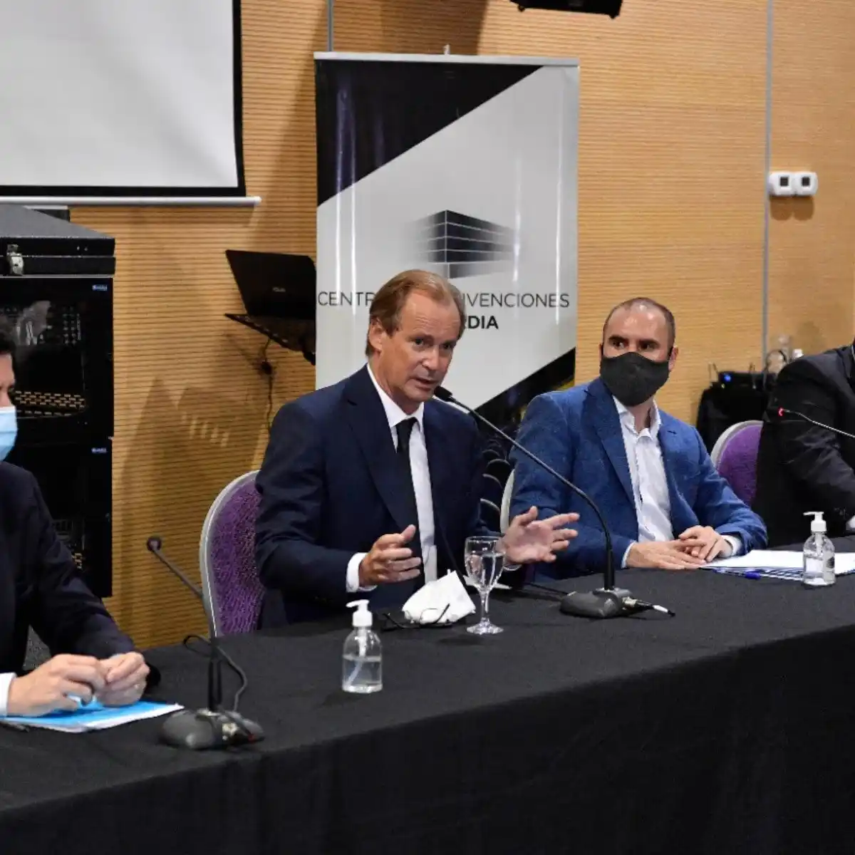 La Federación Económica y la del Citrus respaldaron la restructuración de la deuda