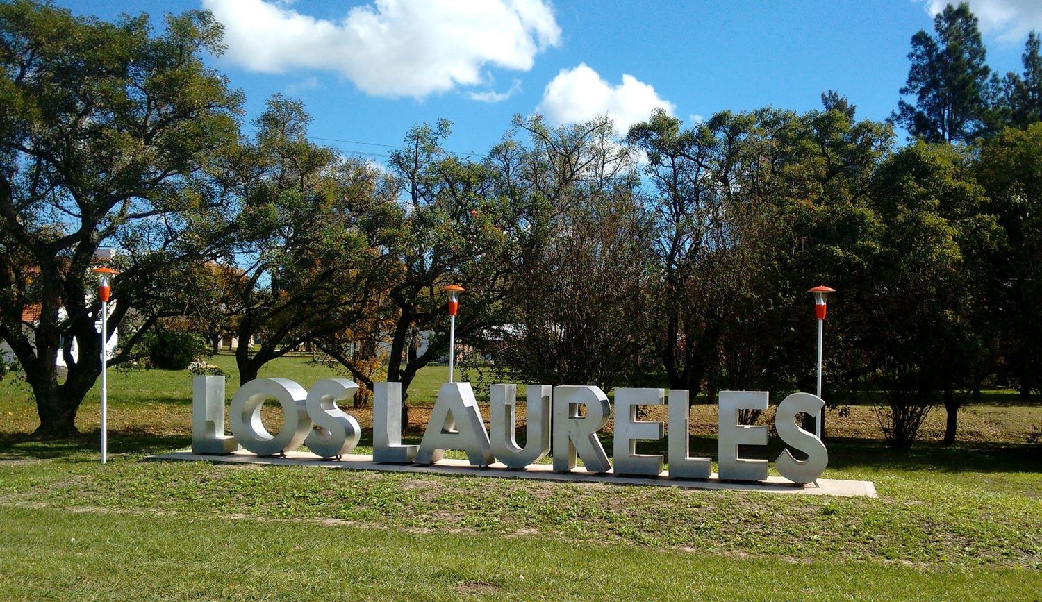 Los Laureles.