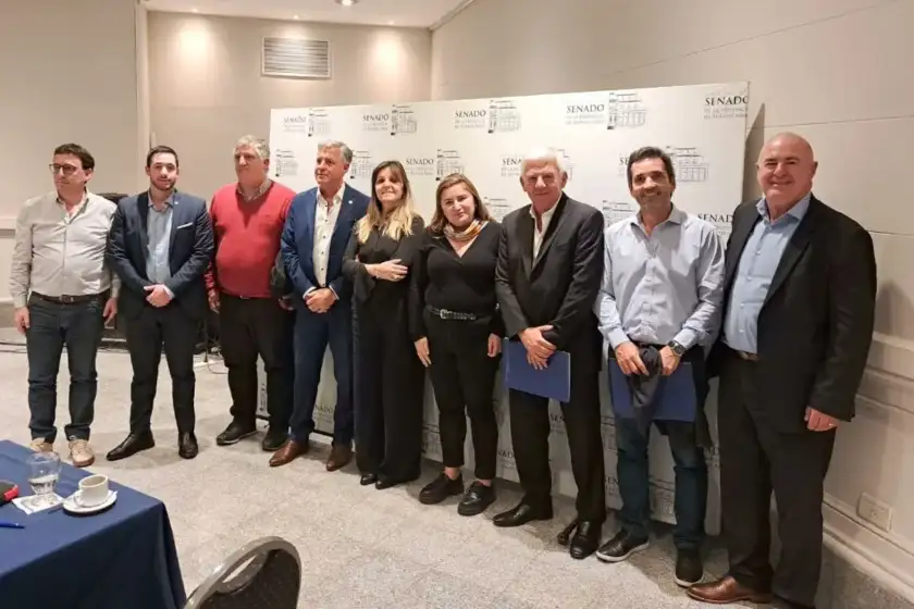 Positiva reunión con cámaras de sector turístico y Universidades para poder regular alojamientos extrahoteleros