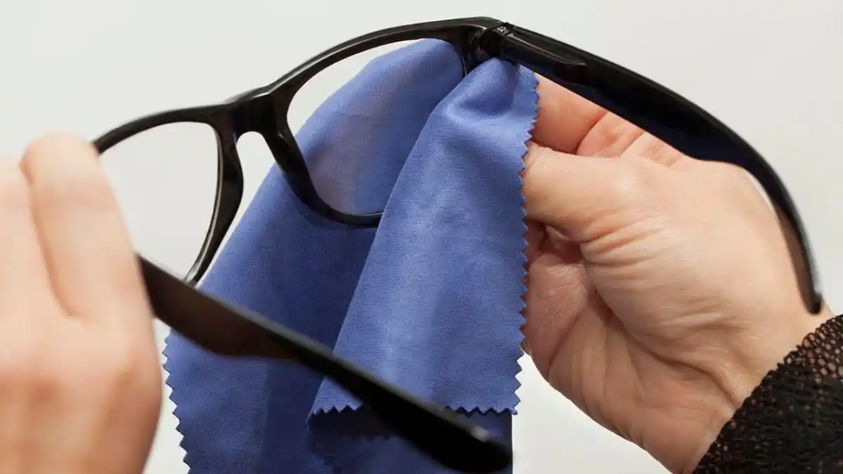 Así puedes usar el bicarbonato para limpiar tus lentes