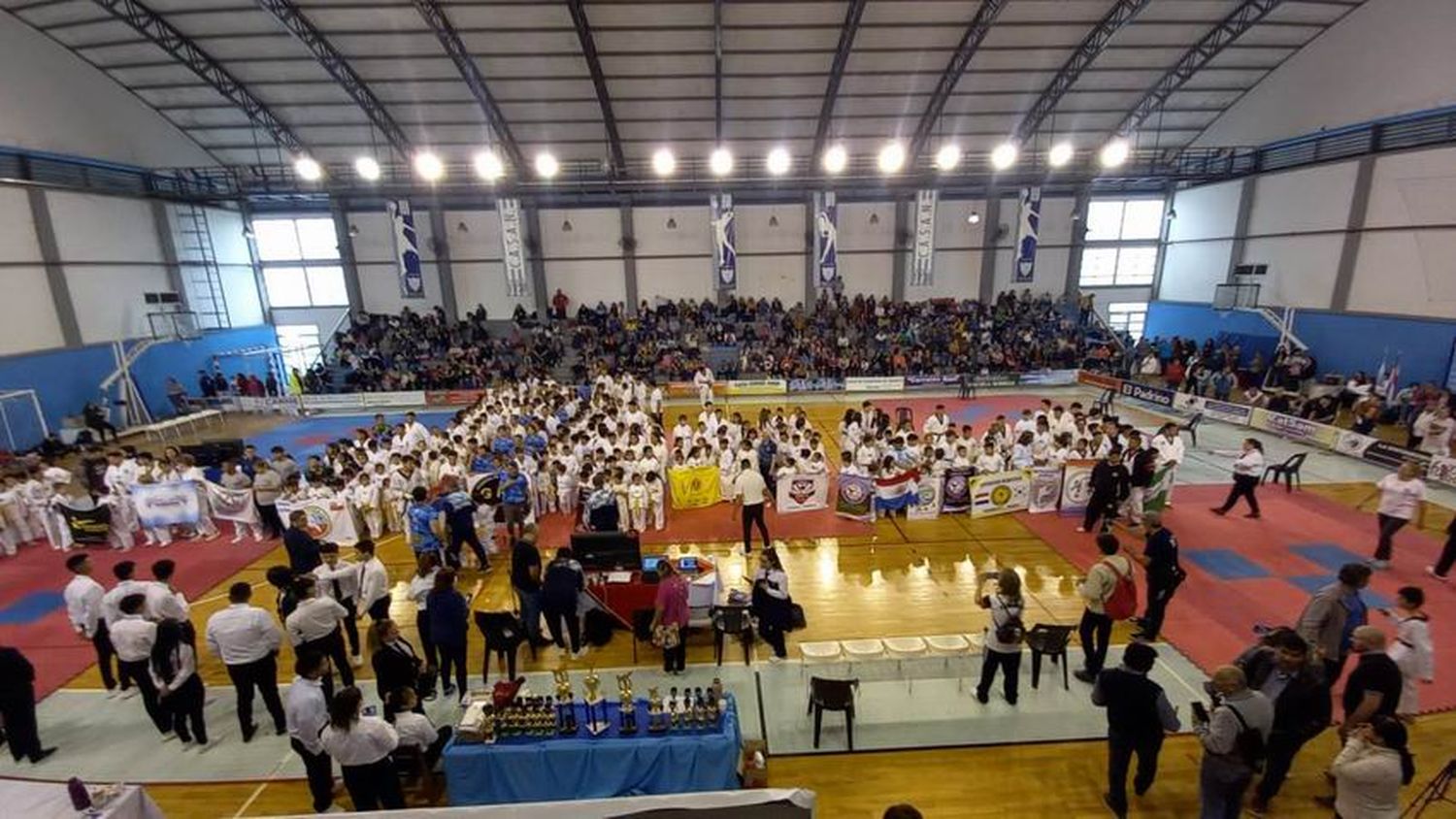 Multitudinaria concurrencia en el 
Open internacional de Taekwondo