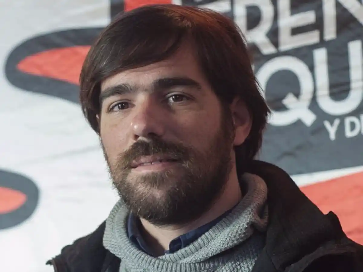 Del Caño propone a la izquierda "estar a la altura de enfrentar los ataques del FMI"