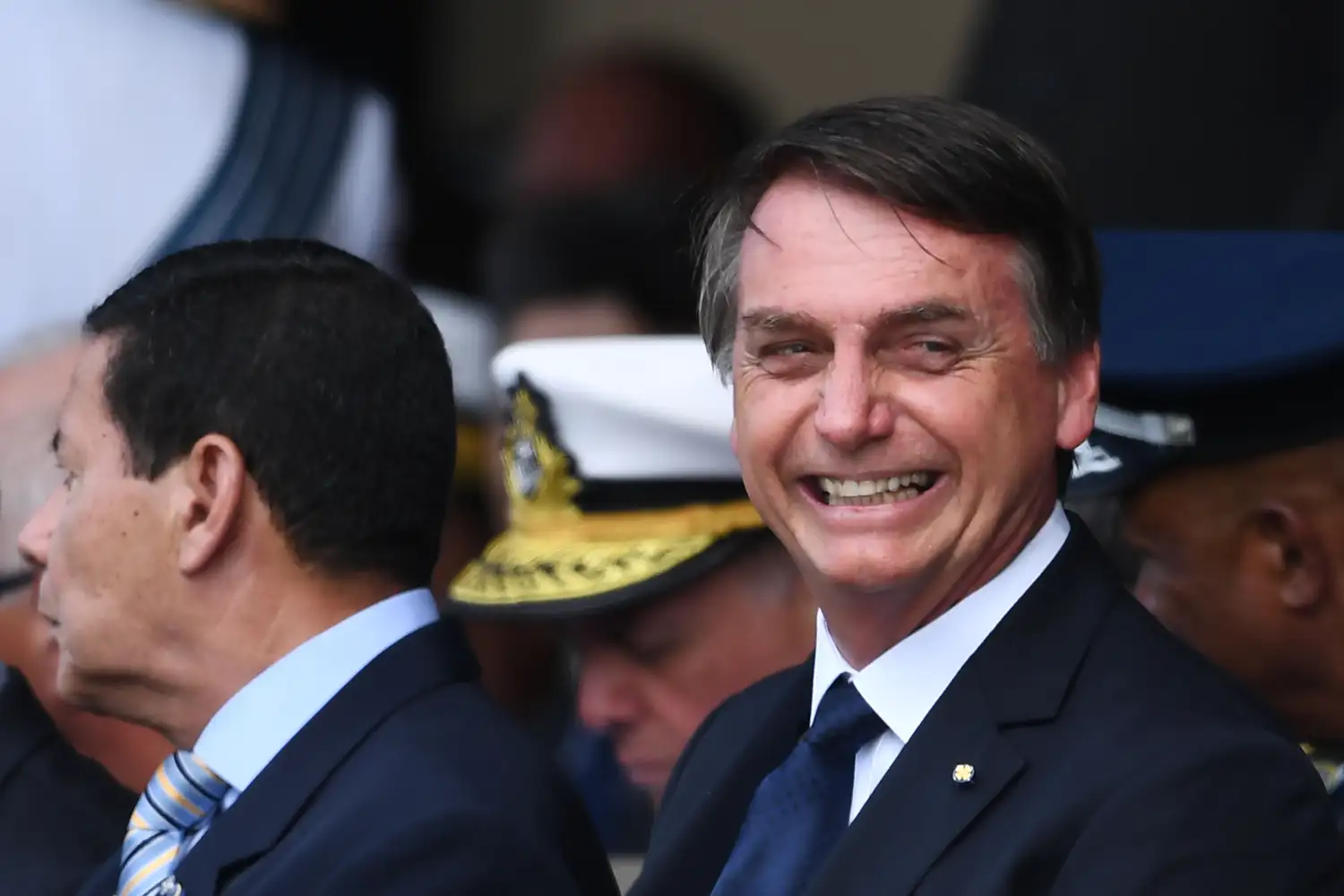 Bolsonaro facilitó por decreto la compra de armas de fuego
