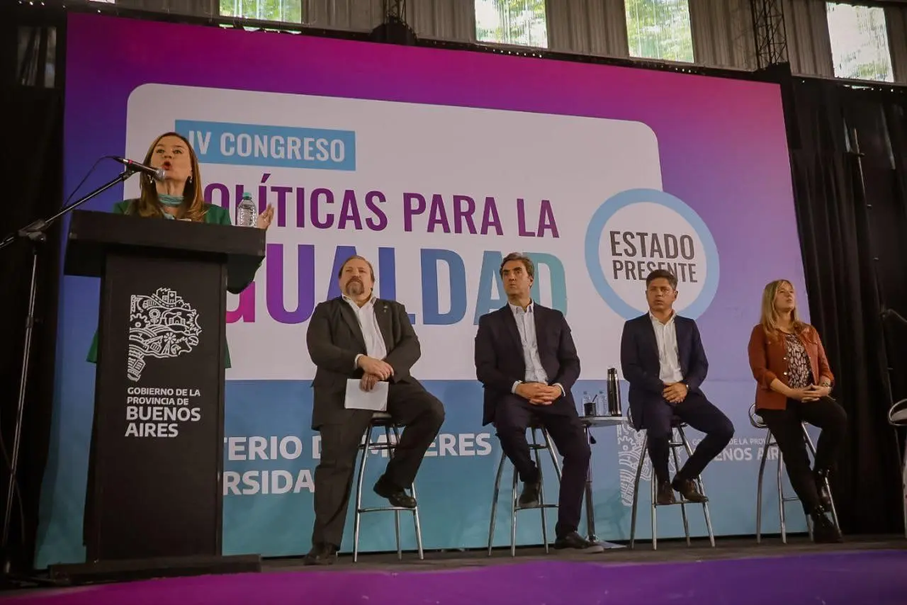 Axel Kicillof participó del congreso organizado por el ministerio a cargo de Estela Díaz.