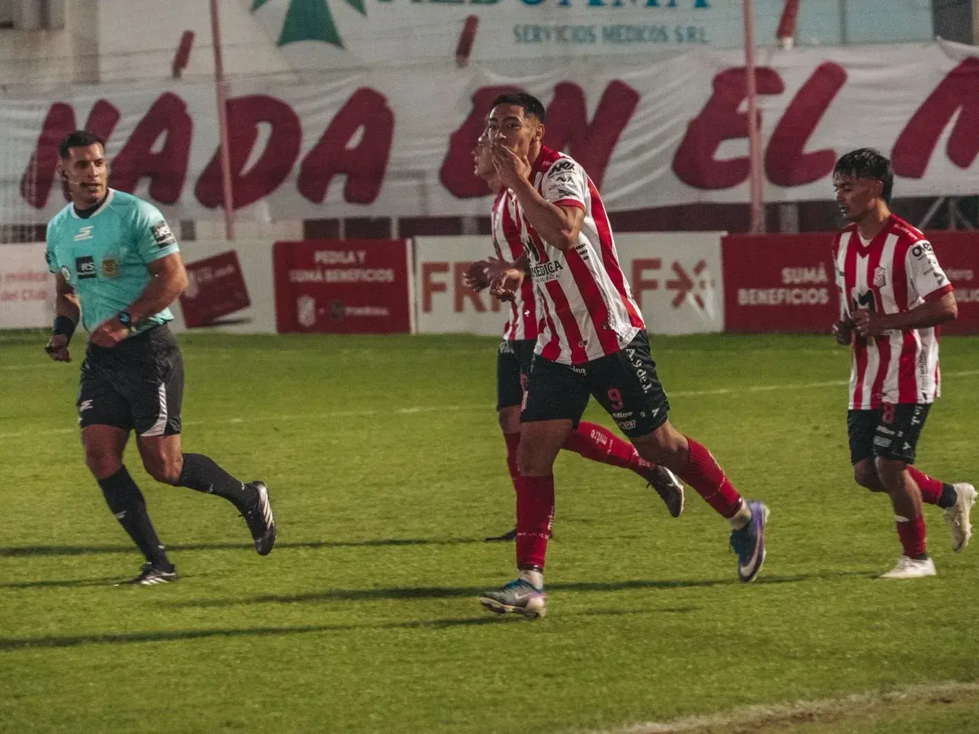 Hat trick de L.Troncoso para la victoria de 9 de Julio 3 a 2 en Rafaela ante El Linqueño. Foto: Prensa 9 de Julio