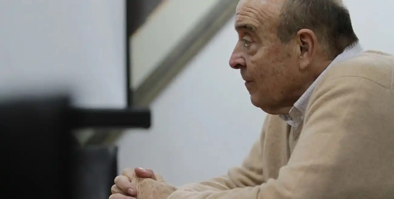 Cavallo advirtió al Gobierno por los “daños” que genera su intolerancia a las críticas.