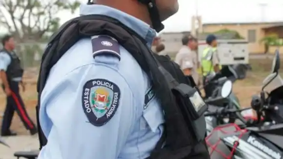 ¡ANTES DEL AÑO NUEVO! Matan a policía en Bolívar