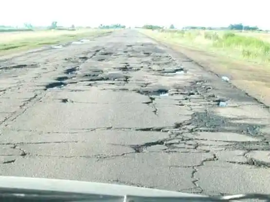 Advierten que el Gobierno nacional no envía
los fondos para arreglar las rutas nacionales